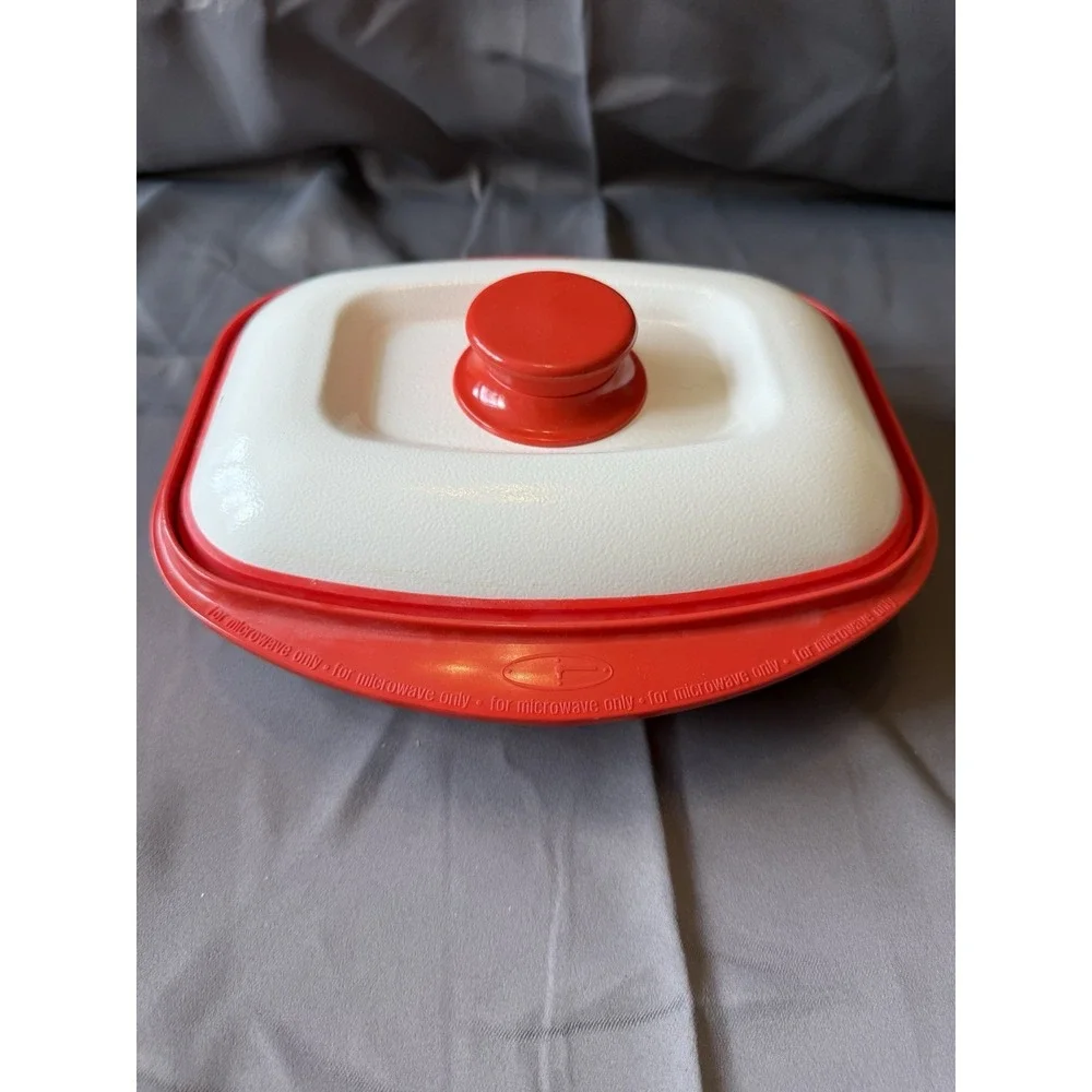 Vtg Range Mate Red White Rectangular Nonstick Microwave Grill Pan Covered Korean